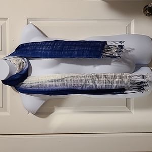 Croft & Barrow, blue & white, sheer, scarf with tassels.